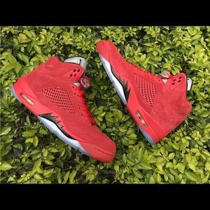 Retro Jordan 5 suede raging bull edition NEW